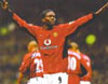 Louis Saha autographs